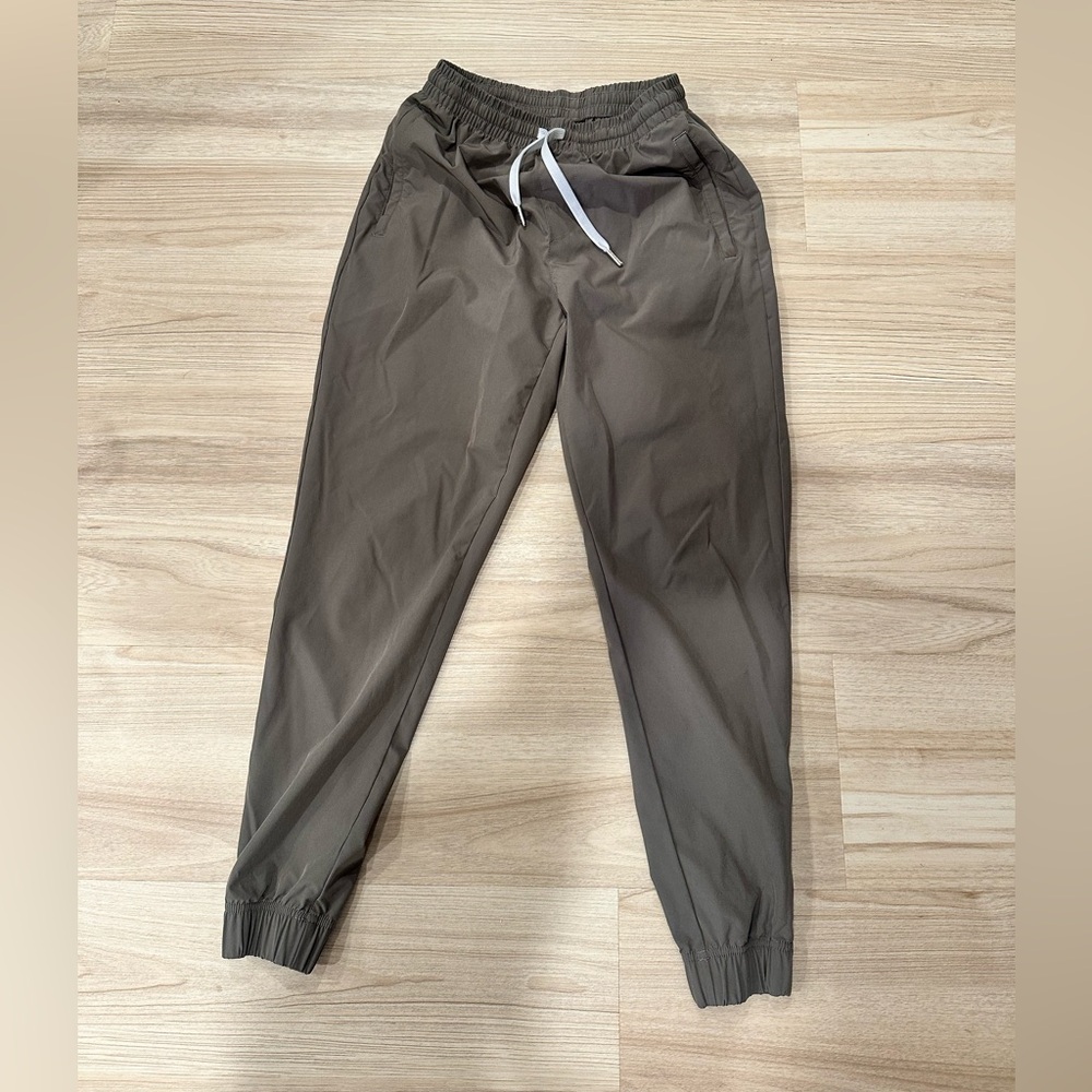 Cove USA Men's Khaki Jogger Pants Size M